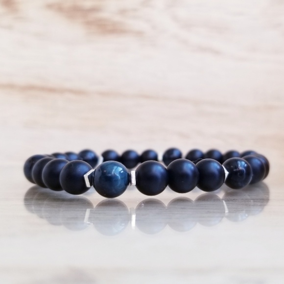 Black Onyx & Tiger Eye Gemstone Bracelet - Picture 3 of 5